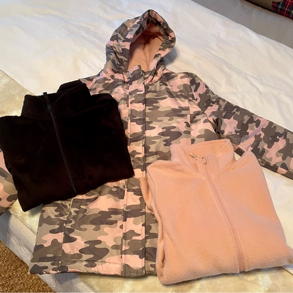 The Children’s Place Big Girls Hooded Pink Camo Puffer Jacket And Two Zip Up’s - Picture 1 of 10